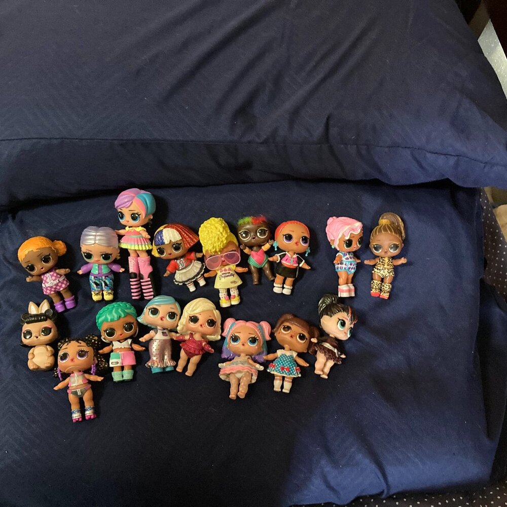 L.O.L. Surprise lot of 19 dolls
